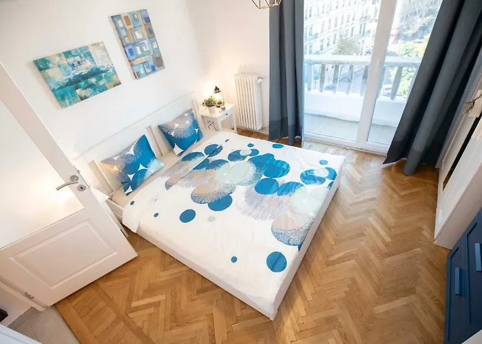 Victoria Avenue * ブカレスト