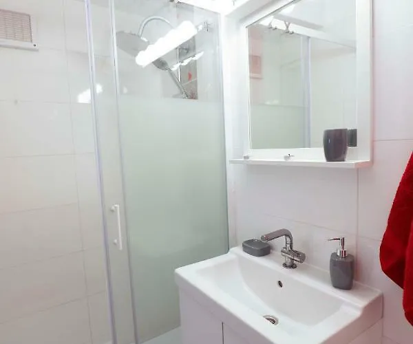 Victoria Avenue Bukurešť