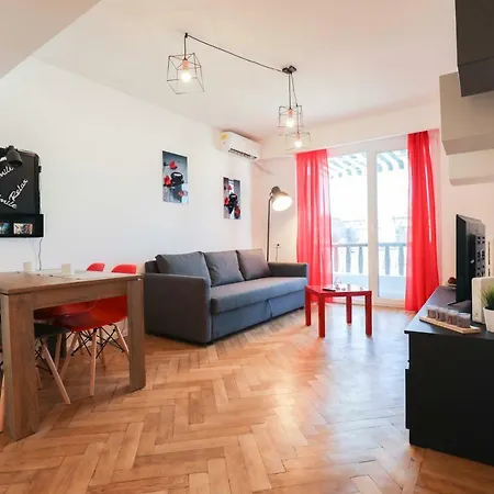 Apartment Victoria Avenue *